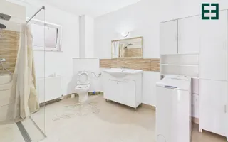 Casă tip Duplex cu 8 camere și 1080 mp teren  - Zona Bujac - Arad - Poză 19