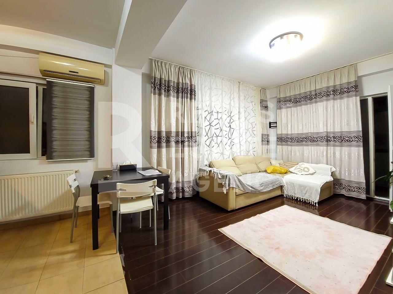Vânzare, apartament cu 3 camere în zona Militari Residence - Poză 1