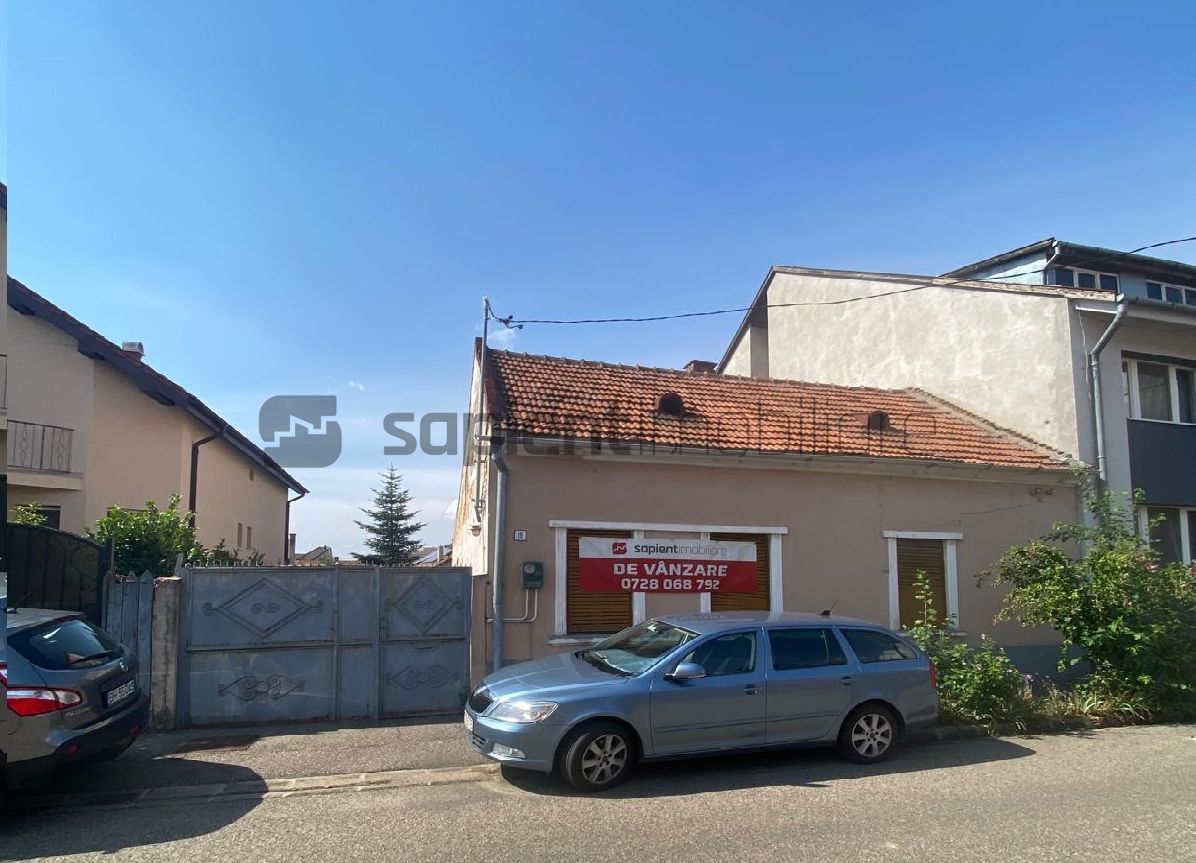 Casa zona stadion "Iuliu Bodola" - Poză 1