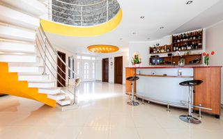 Dumbrăvița, la intrare – casă exclusivistă ideală locuință sau birou - Poză 4