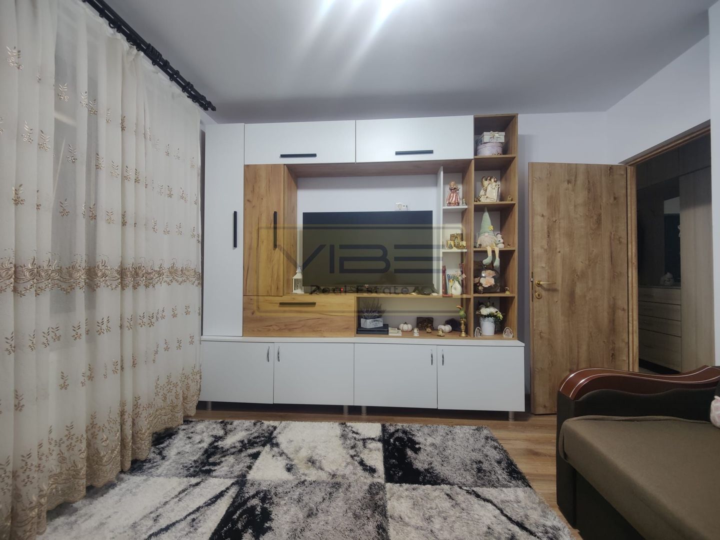 REDIU- STRADA. SOARELUI- 33mp- BLOC NOU ! - Poză 2