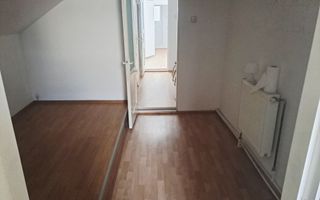 De vanzare 2 spatii comerciale | cabinete medicale |Dispensar medical - Poză 4