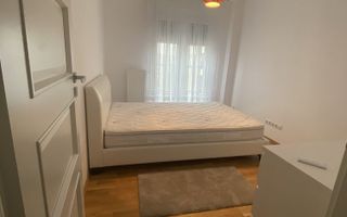Apartament 3 camere 2 dormitoare 2 bai si balcon zona Strand - Poză 4