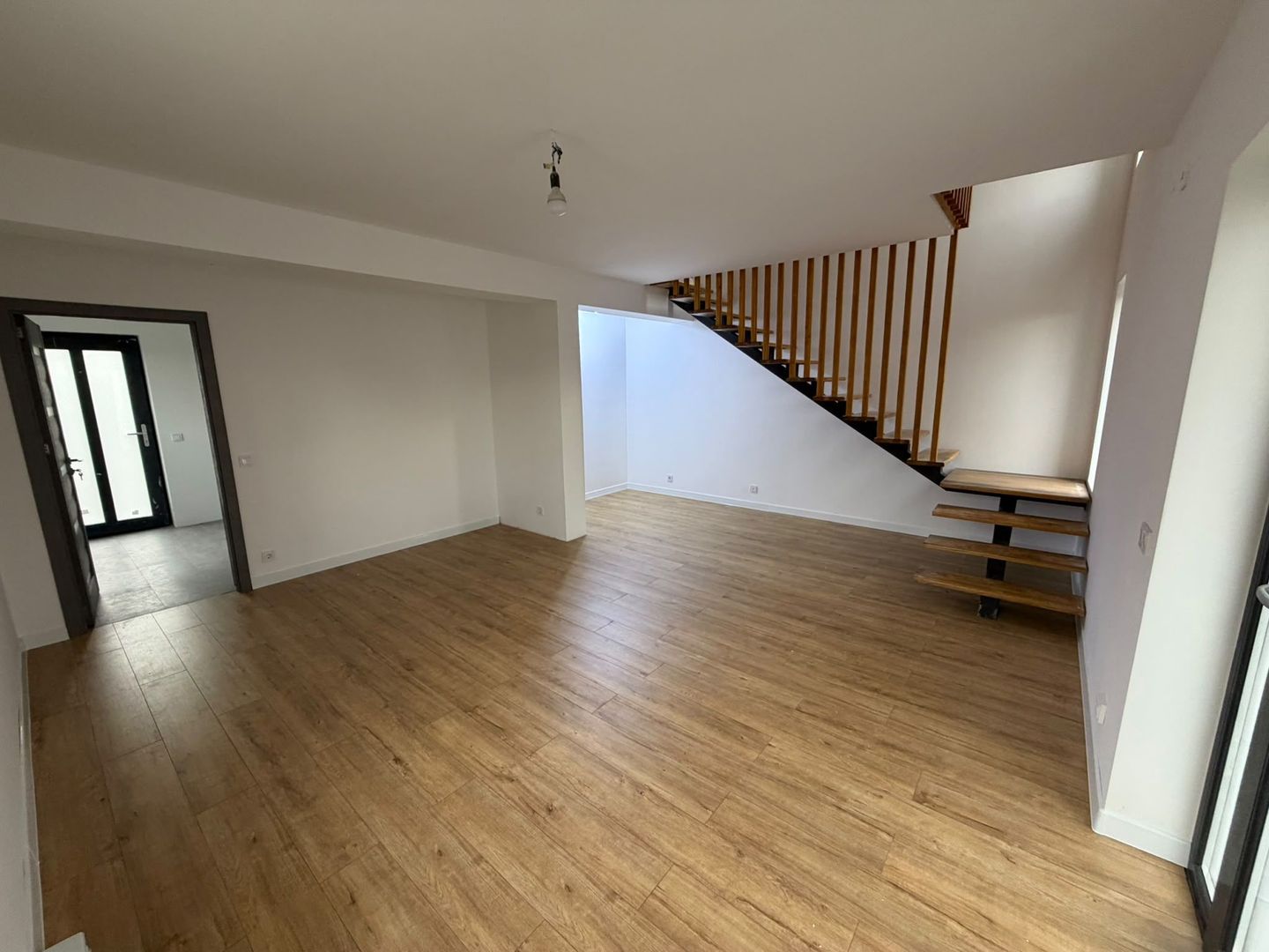 CASA INDIVIDUALA - TEREN 408 MP, MUTARE IMEDIATA, LA CHEIE, COMIS  0% - Poză 3