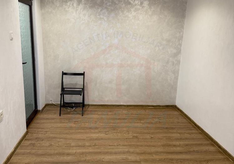 De vânzare apartament 1 camera - IREG - Poză 2