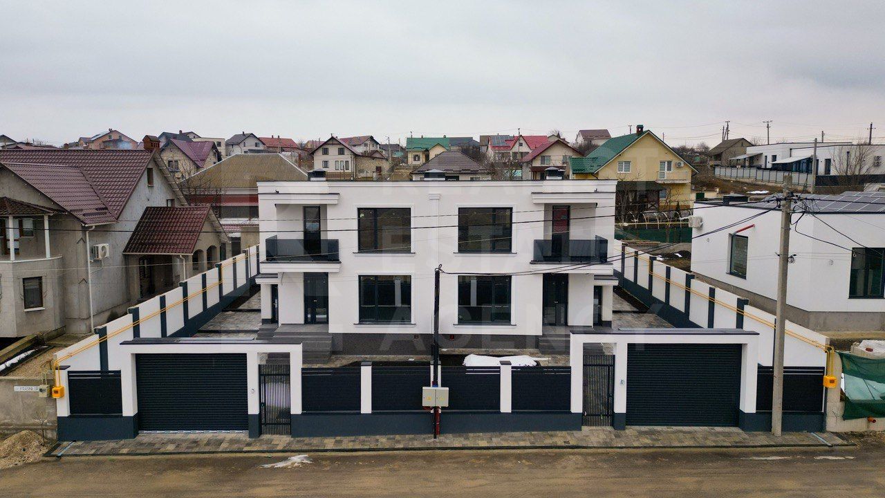 Vânzare, duplex, 3 nivele, str. Frasinilor, Ialoveni. - Poză 2