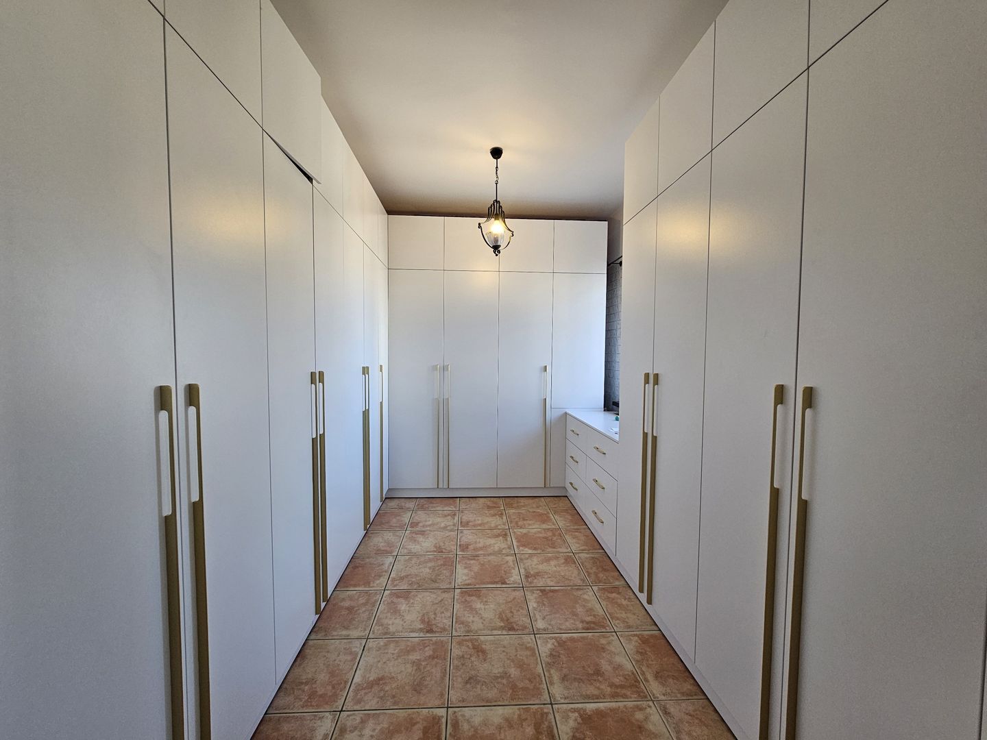 Vilă cu 7 camere în Faleză Nord – acces din 2 străzi/parcare în curte - Poză 11