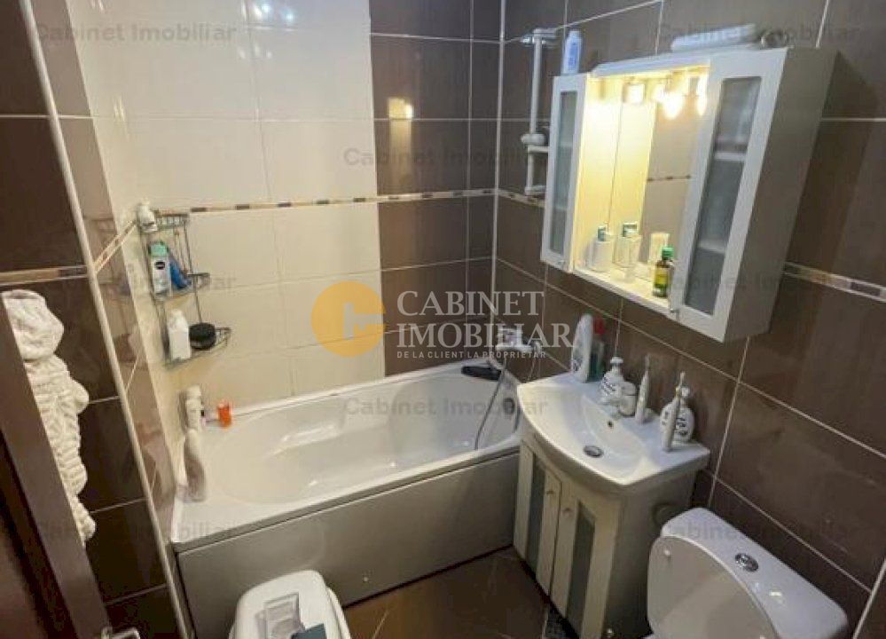3 camere decomandat - Etaj Intermediar - Rond Podu Ros - Poză 3