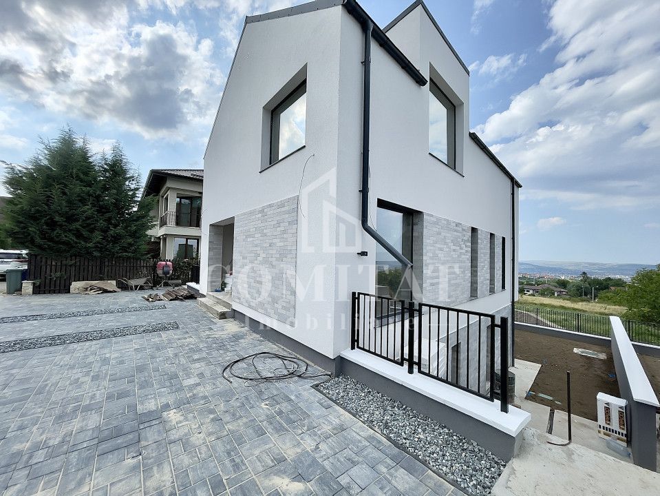 Casă individuală cu panoramă spre oraș zona de case și vile - Poză 3