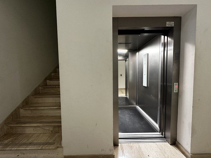 Suprafață generoasă, într-un imobil exclusivist, zona Bălcescu - Poză 27