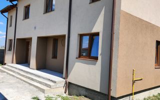 Duplex  cu 4 camere si teren generos , Sacalaz - Poză 3