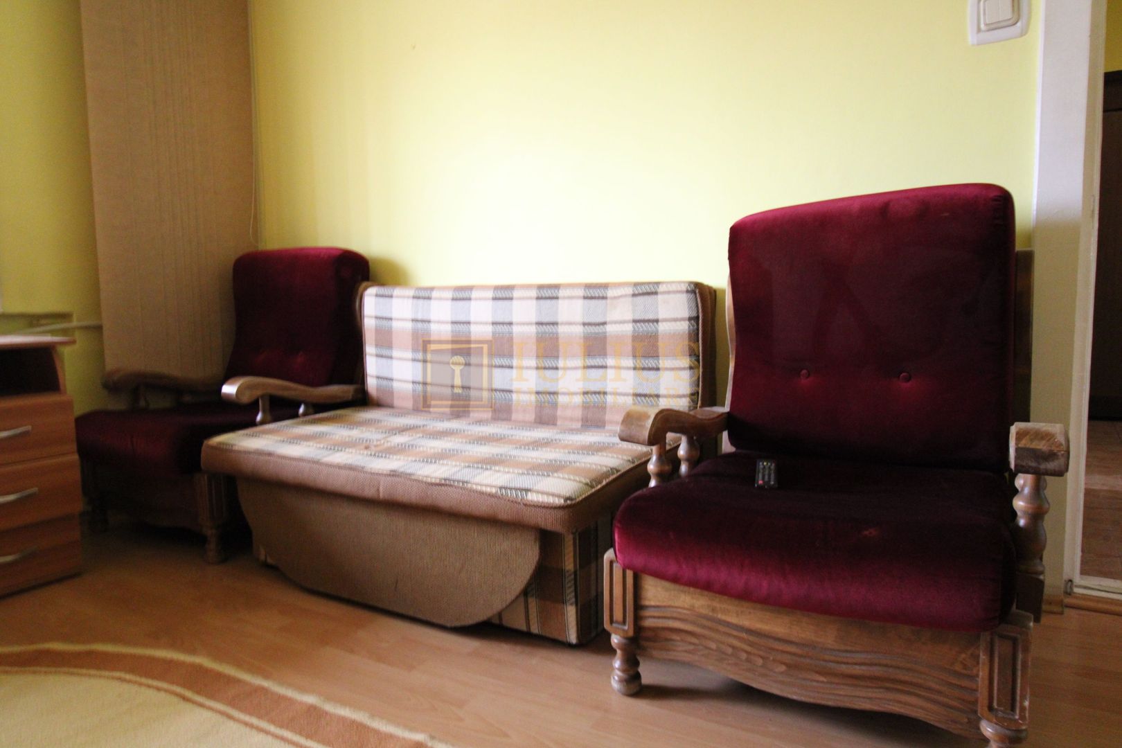 Apartament 3 camere, decomandat, 2 bai, zona Aradului - Poză 9