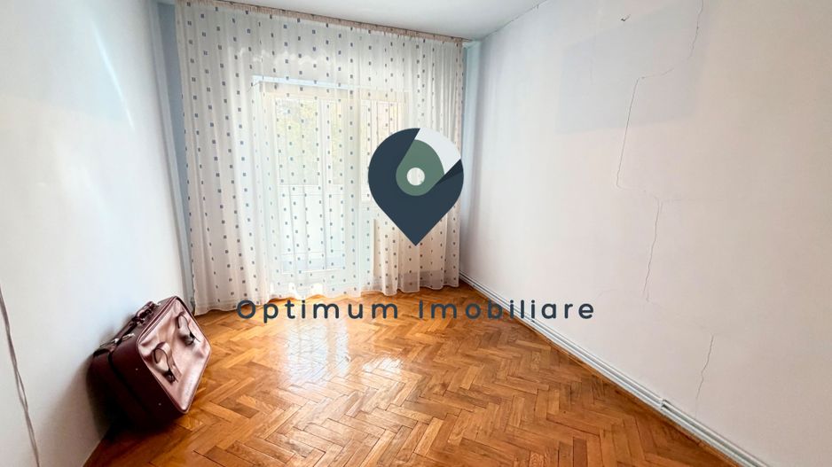 Apartament cu 3 camere, 2 bai, 73 mp in Manastur, zona Big ! - Poză 2