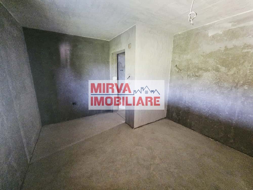 🏡 Vilă luminoasă, 4 camere, cu teren generos – Com. Plopu - Poză 54