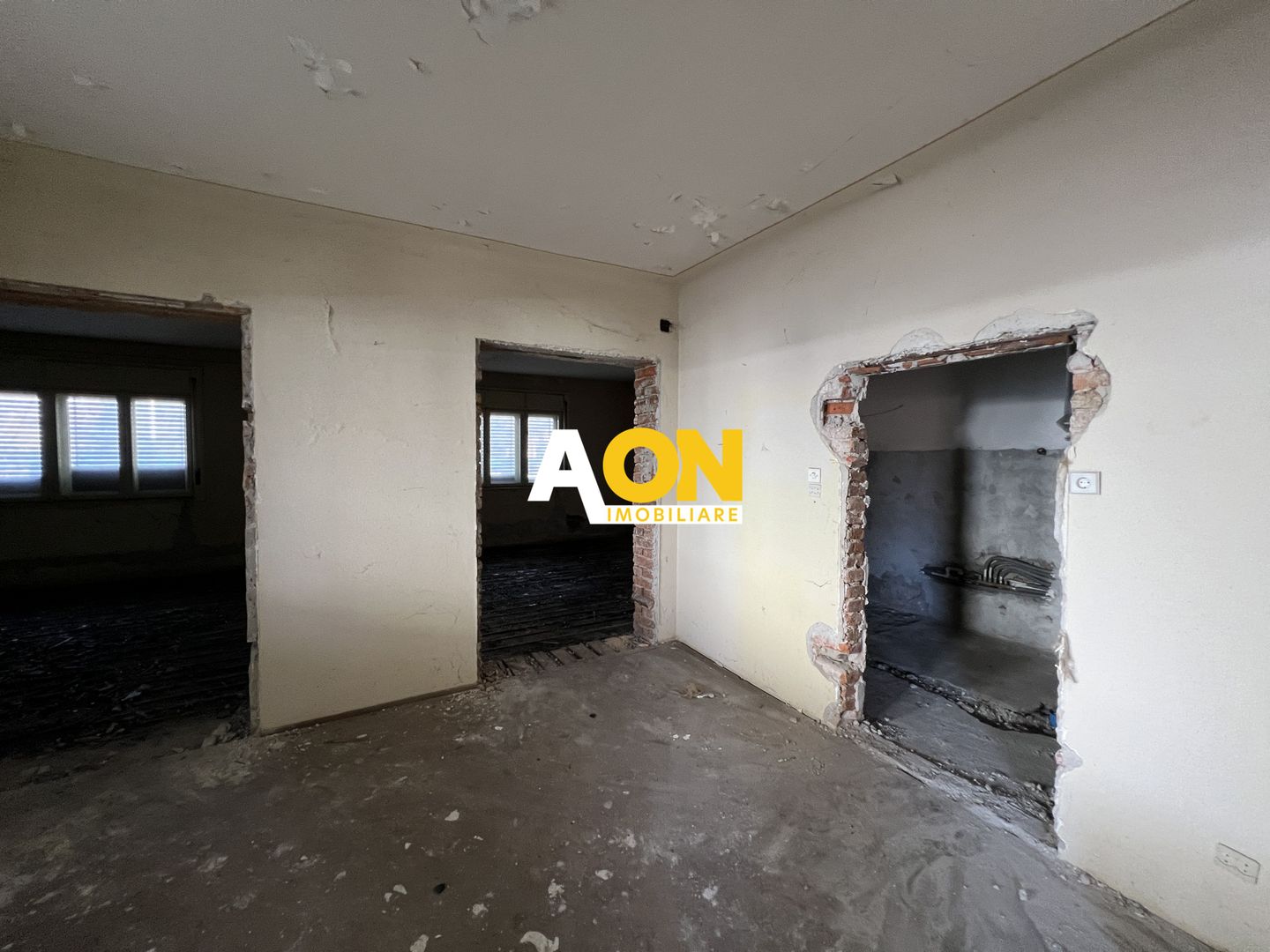 Casa de vanzare pretabila birouri/salon/spatiu comercial, 748MP - Poză 6