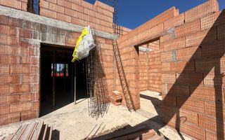 Duplex despărtit prin cameră tehinca Mosnita Noua - Poză 9