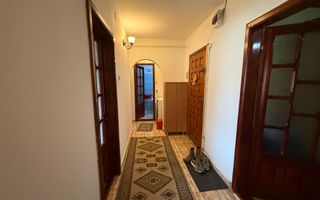 3 decomandate, etaj 2/4, centrala termica, Rovine - 157 000 Euro - Poză 7