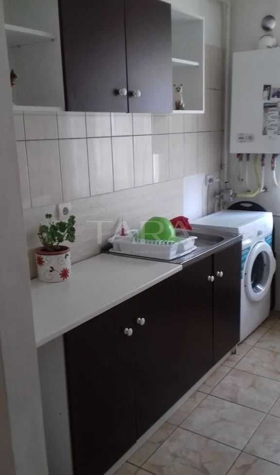 Apartament 1 Cameră Decomandat, Zona Florilor. - Poză 2