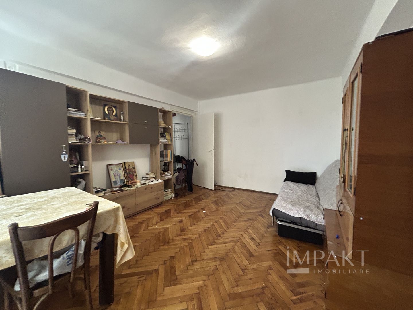 Vanzare apartament 2 camere semidecomandate zona Horea! - Poză 2