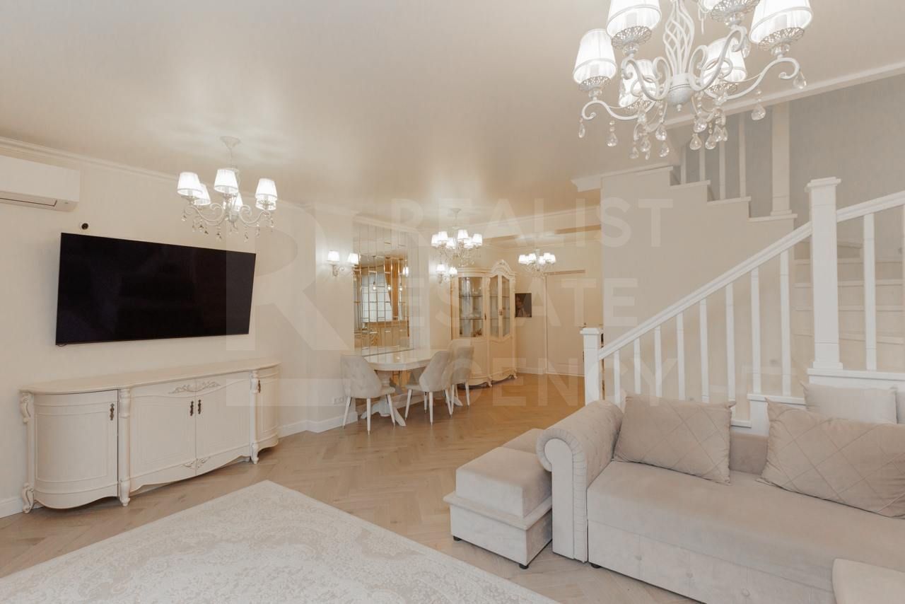 Chirie, casă, 4 camere, strada Melestiu, Centru - Poză 4