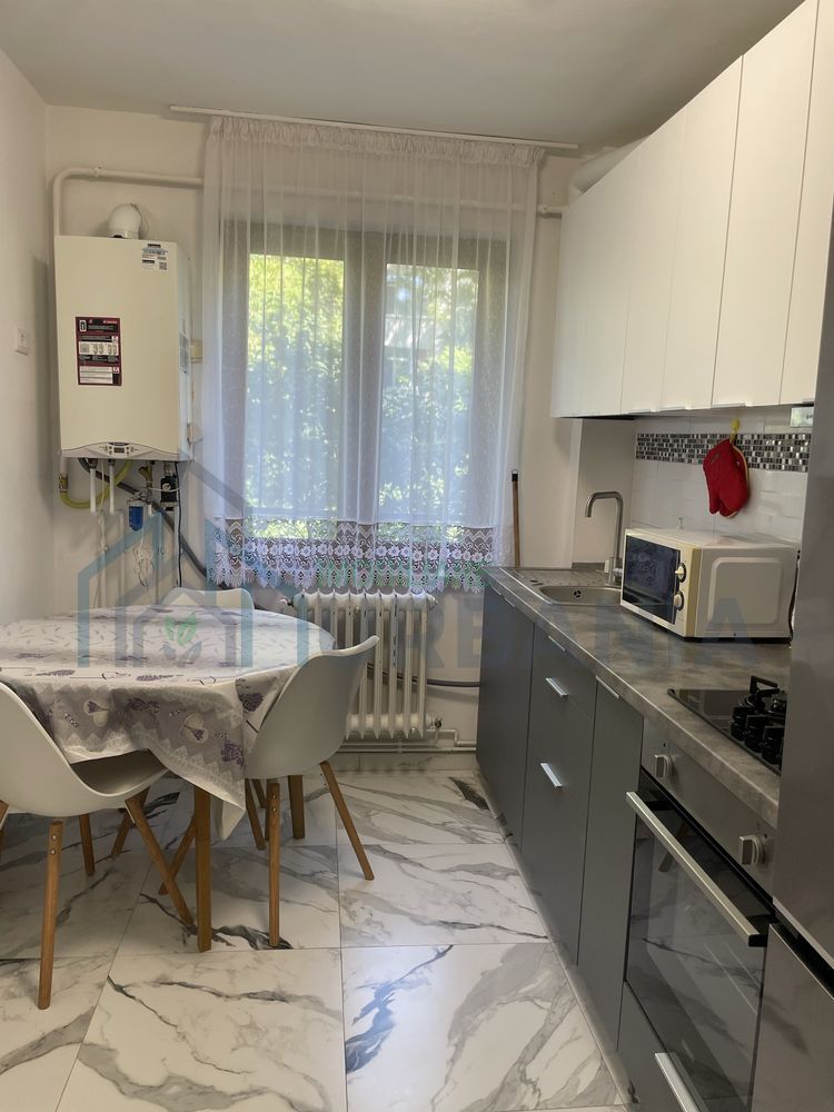 Inchiriez apartmrnt - Poză 2