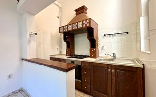 Casă cu farmec aparte, pentru locuit sau birouri,  zona Bălcescu - Poză 16