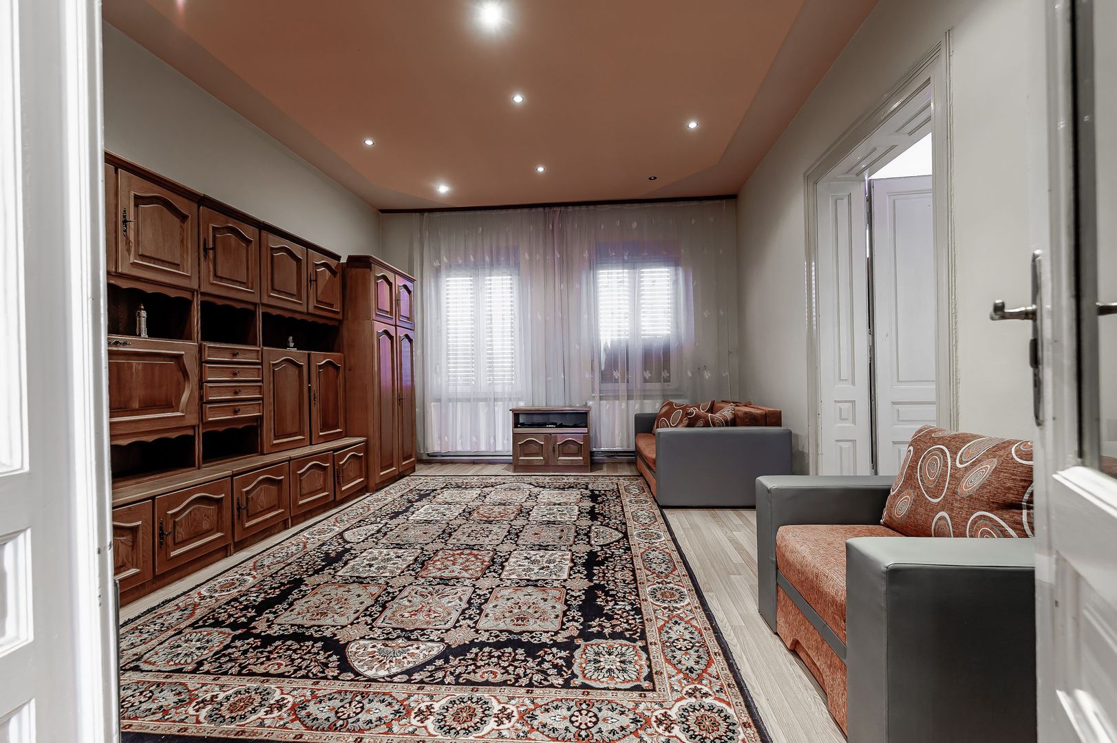 Casă Aradul Nou cu 5 camere și 1044 mp teren - Comision 0% - Poză 6