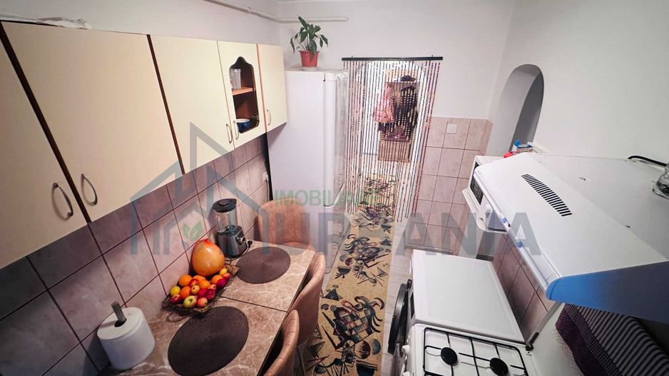 Apartament de vânzare, Hârlău, etaj 1, mobilat - Poză 4