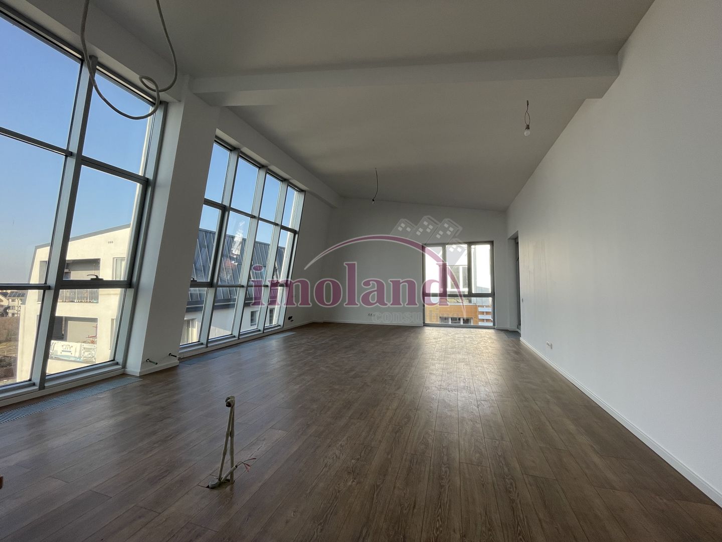 Vanzare LOFT 3 camere 136 mp cu loc de parcare lac Baneasa - Poză 5