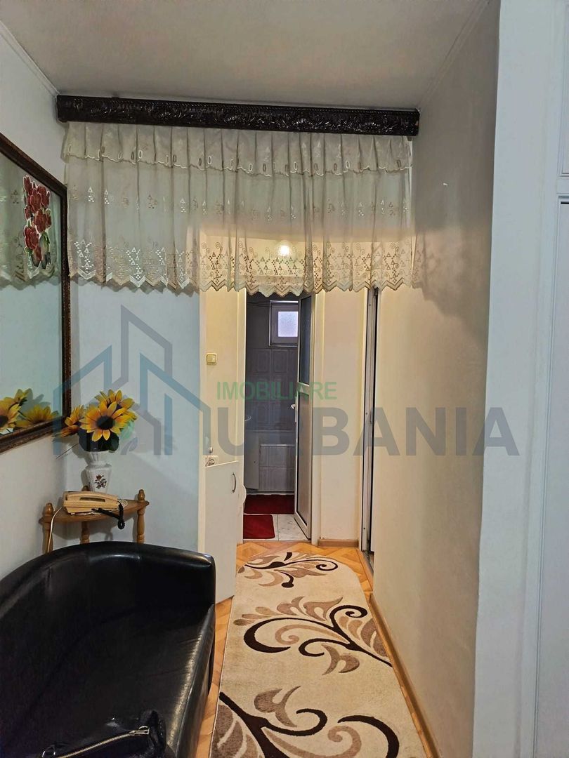 OCAZIE!Vand apart 2 camere D,50mpla Parter CU GRADINA in Galata ap de LIDL - Poză 2