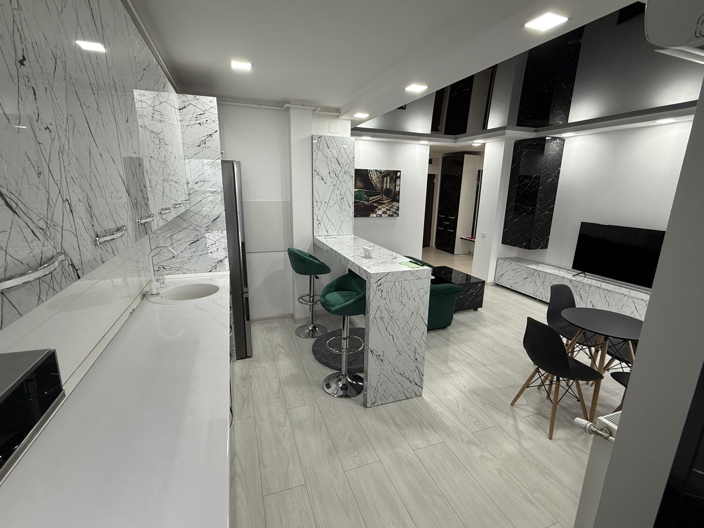 AP. 3 CAMERE FUNDENI, BLOC NOU, CENTRALA PROPRIE, MOBILAT MODERN - Poză 7