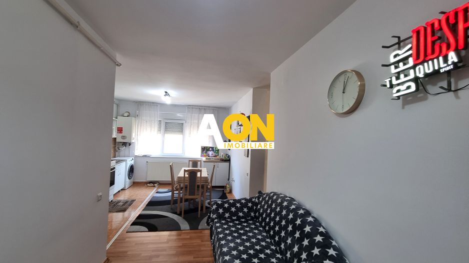 De vanzare apartament 3 camere, zona Kaufland, Cetate - Poză 3