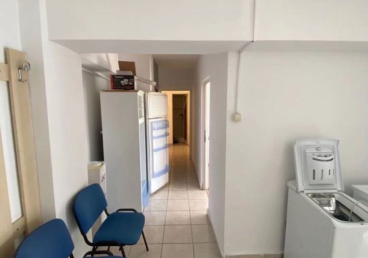 Ocazie! Proprietar direct!3camere de vânzare Decebal București - Poză 7