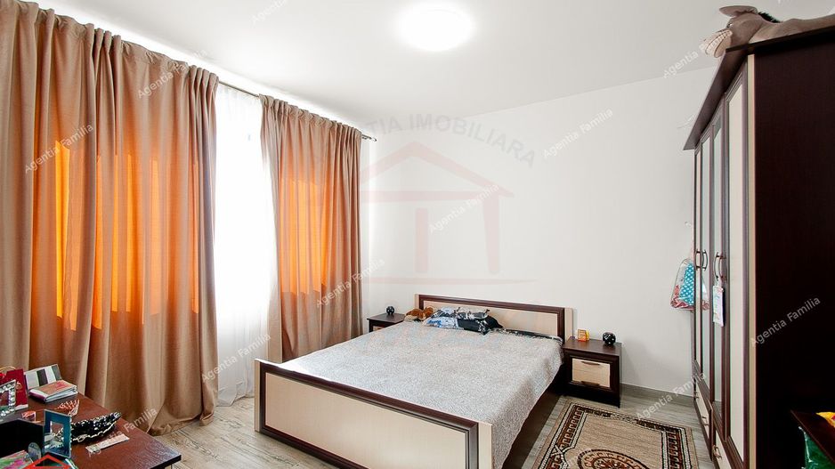 Vanzare vila modernă în Galati, cartierul Arcașilor, mobilata si utila - Poză 18