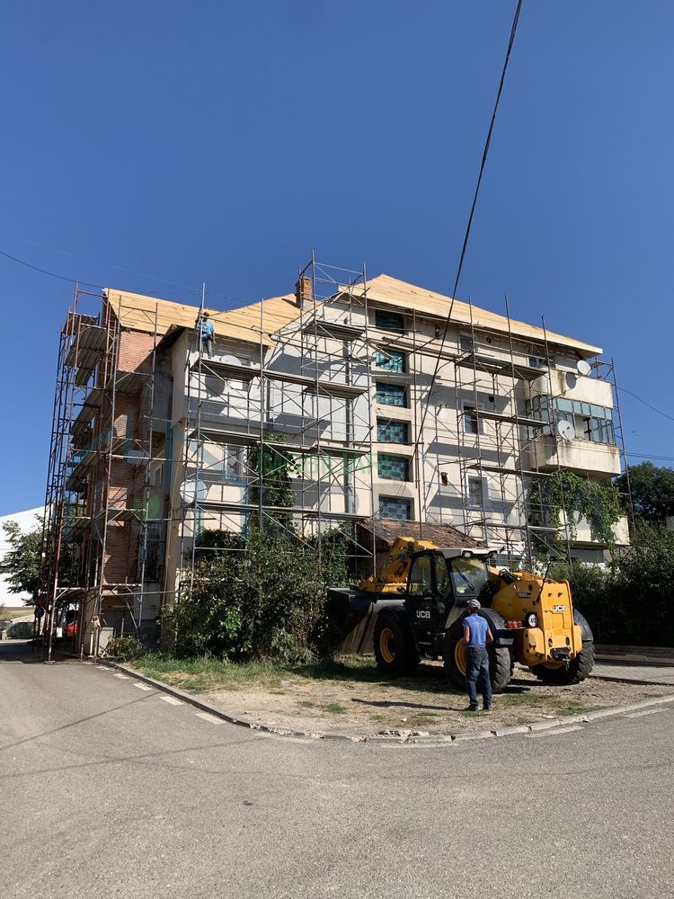 Vand apartament  4 camere in Targu Frumos - Poză 1