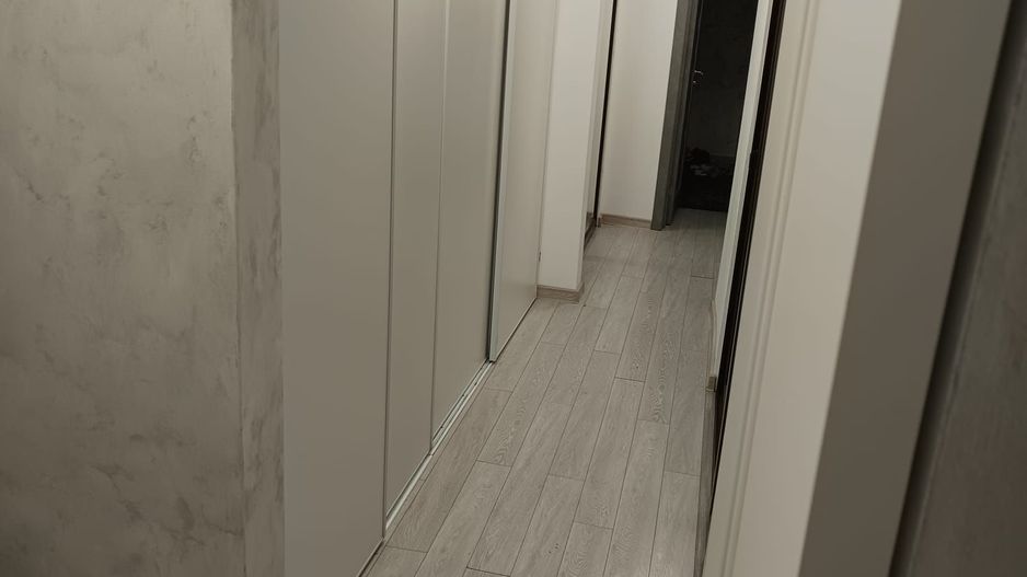 Apartament renovat 2 camere Dec 52 mp Tatarasi 93900 euro - Poză 8