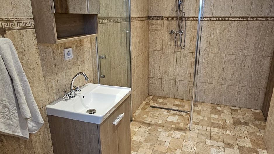 Vila individuala la 30 km de Timișoara - Poză 20