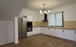 Casa cu 4 dormitoare | Jacuzzi | Sauna | Sanmartin | Oradea - Poză 8