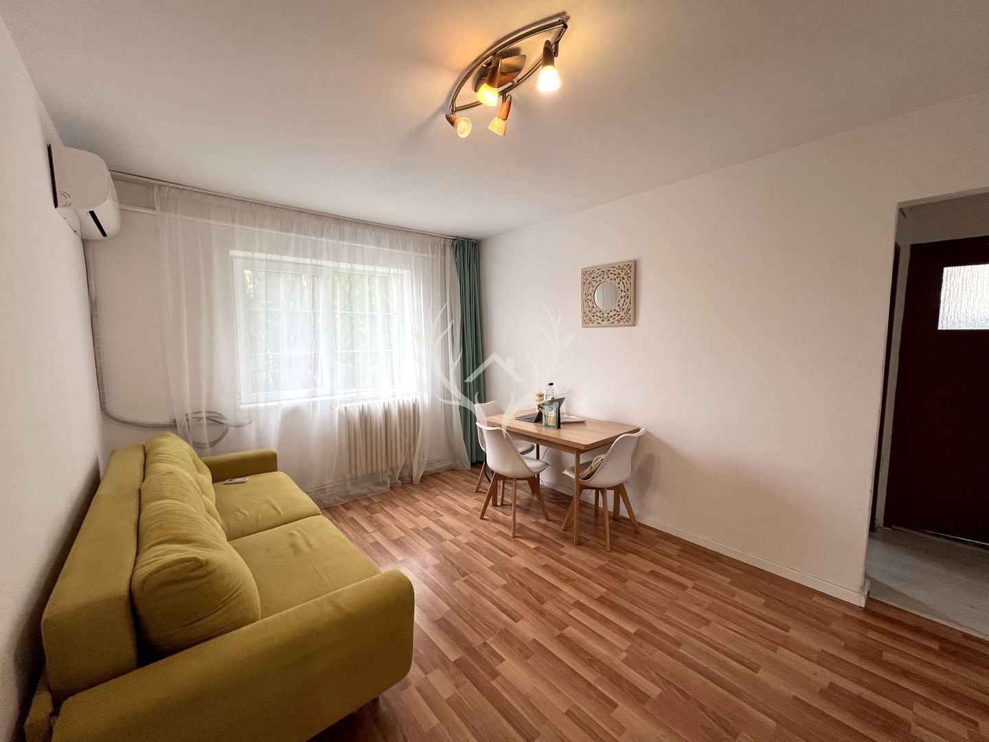 Apartament cu 3 camere, luminos, in zona Minerva, Manastur - Poză 1