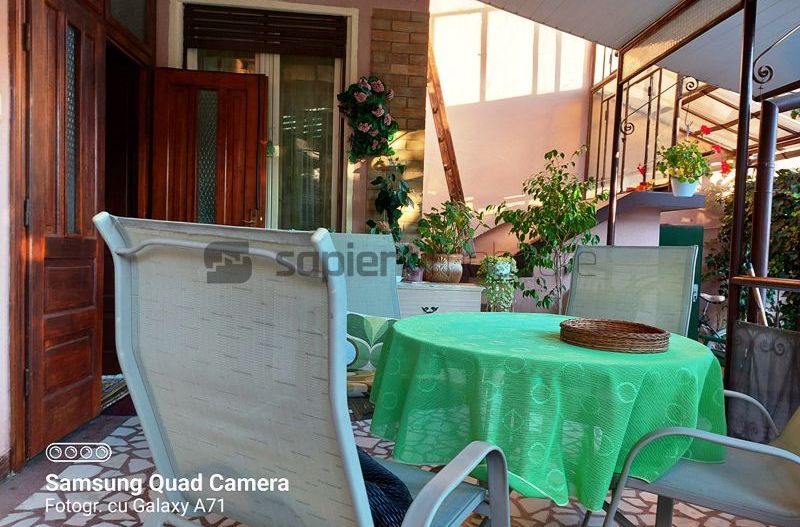 Casa cu 4 camere in zona Armatei Romane - Poză 9