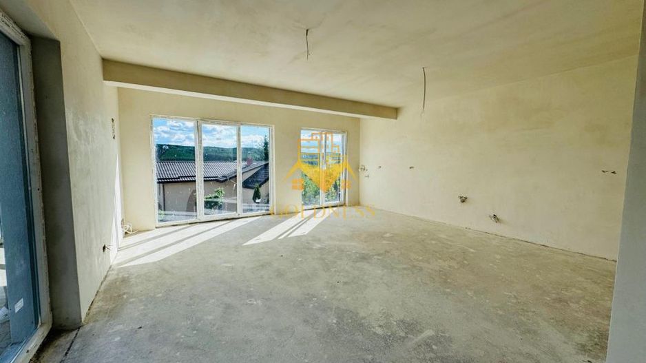 Casă tip duplex de vânzare, 4 camere, suprafață teren 200 mp, Chinteni - Poză 4