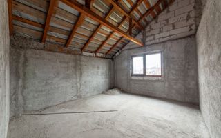 Casa sptioasa cu potential real in Maracineni la 5 pasi de Pitesti-Arges! - Poză 9