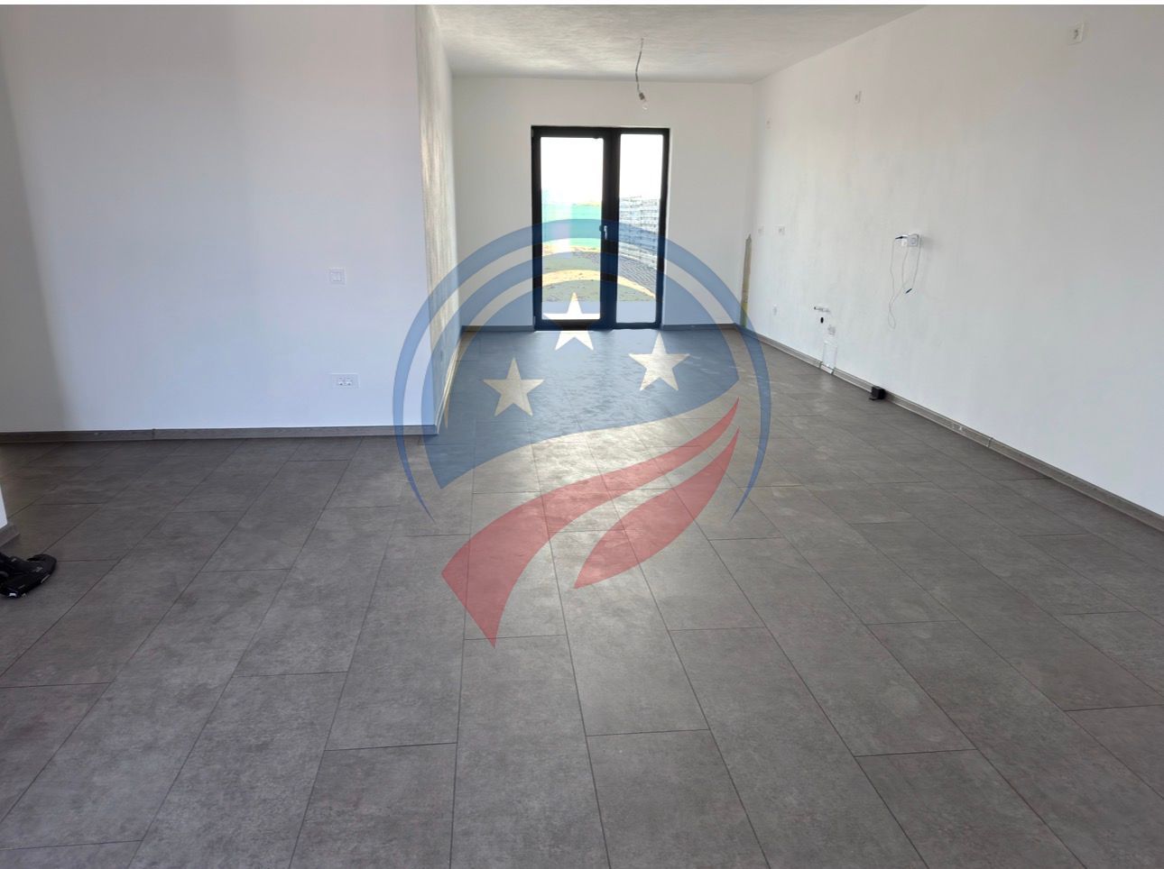 CASA NOUA ,PARTER,PIELESTI - Poză 4