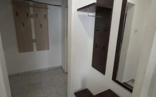 Apartament 3 camere de închiriat în zona 28 Alexandru cel Bun, etaj 4/10, cu lift - Poză 4