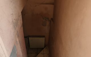 Casa cocheta Cristian zona Centrala, 2 camere,pod,beci,curte. - Poză 14