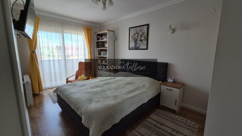 Apartament de vanzare 3 camere, 66 mp, 2 bai, balcon, 2 parcari - Poză 12