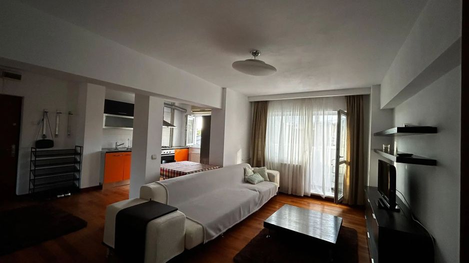 Apartament 2 camere, pe Calea Calarasilor, 2 min de metrou Piata Muncii - Poză 1