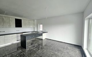 Casa cu garaj si teren mare super pret - Poză 22