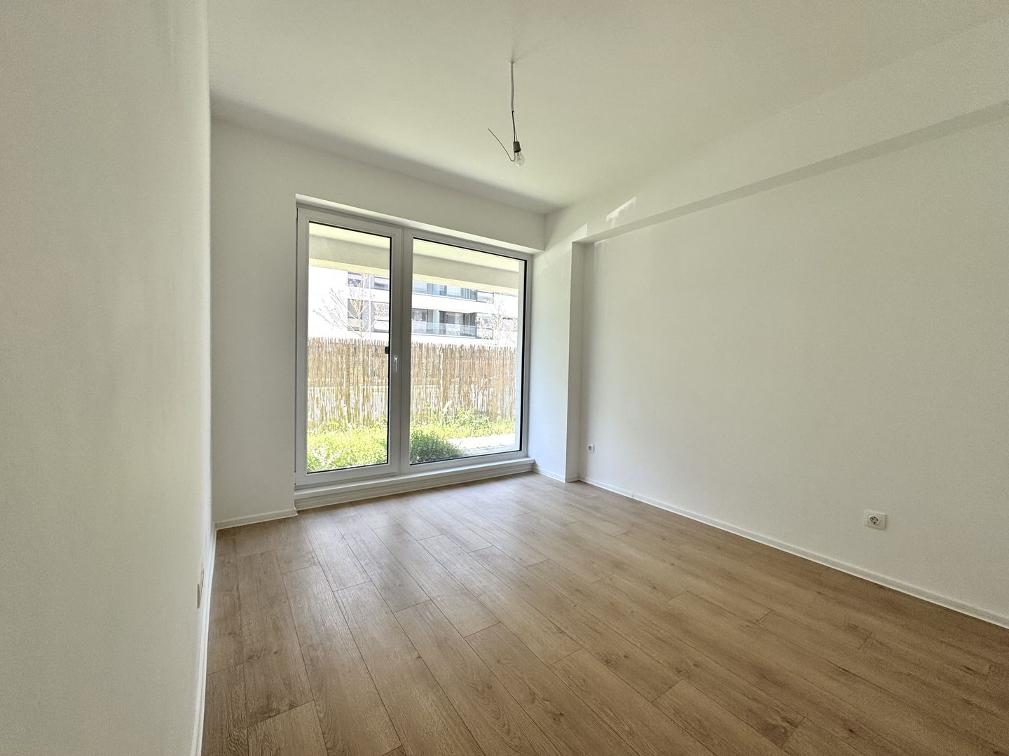 3 camere cu Gradina Proprie Sector 1 - Mall Colosseum - Poză 12