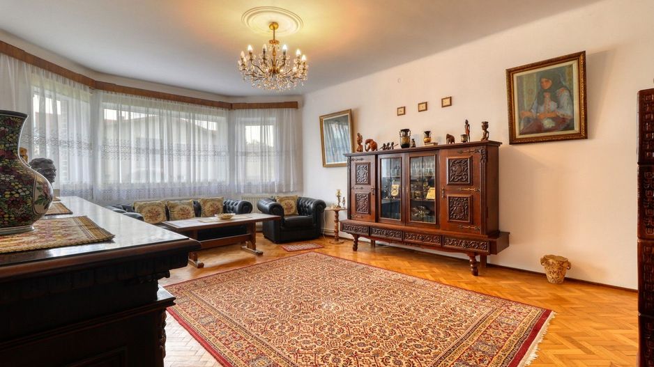 Casă boierească  de poveste- 7000 mp teren - Poză 53